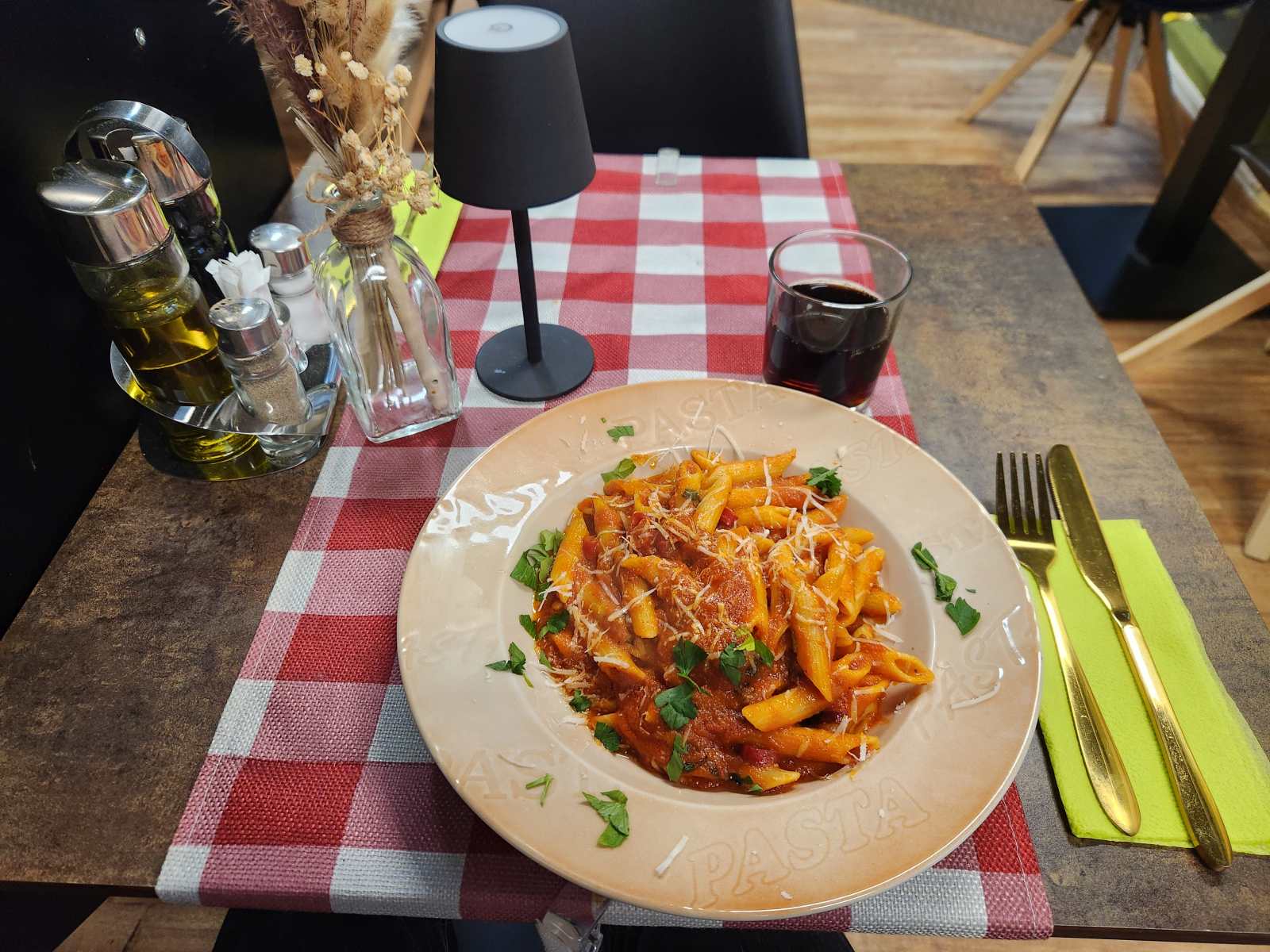 Penne all&apos arrabiata